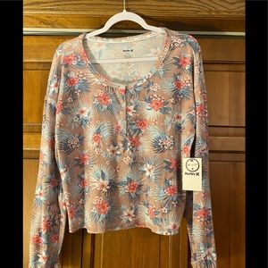 New with tags Womens Hurley Ultra Soft Top, pretty colorful flowers